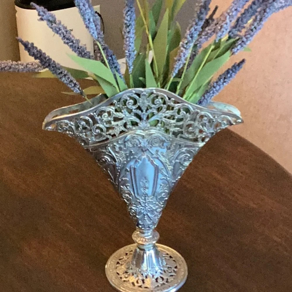 Vintage Godsinger Silver Art Co. (GSA) Silver Plated Fan Vase